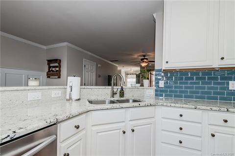 18441 Streamline Ct, Cornelius, NC 28031 photo 12