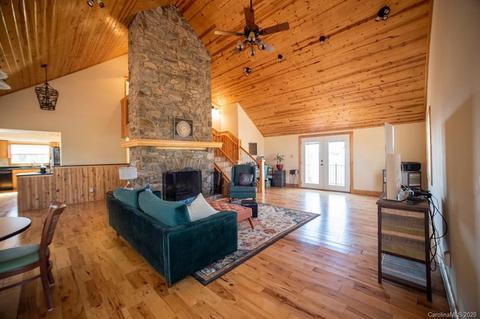 219 Echo Mountain View Rd, Fairview, NC 28730 photo 5