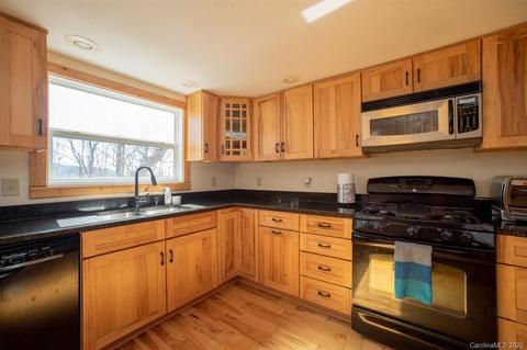 219 Echo Mountain View Rd, Fairview, NC 28730 photo 9