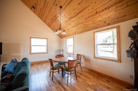 219 Echo Mountain View Rd, Fairview, NC 28730 photo 4