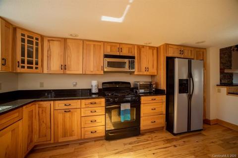 219 Echo Mountain View Rd, Fairview, NC 28730 photo 10