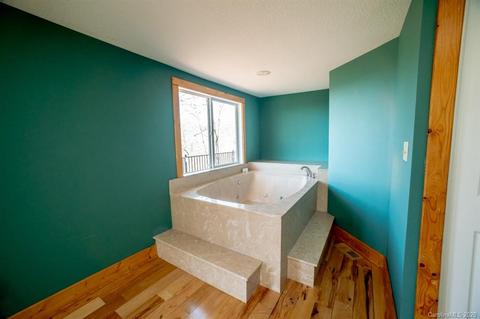 219 Echo Mountain View Rd, Fairview, NC 28730 photo 16