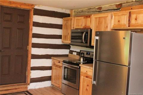 4667 E Fork Rd, Marshall, NC 28753 photo 3