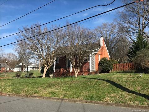 103 Falls St, Morganton, NC 28655 photo 2