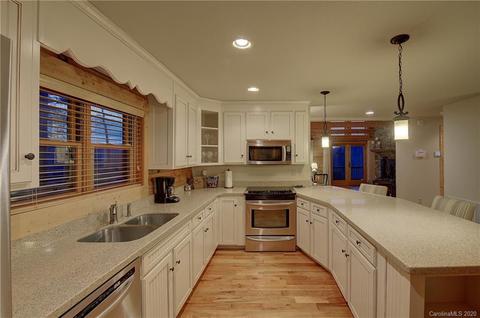 102 Continental Divide Rd, Spruce Pine, NC 28777 photo 10