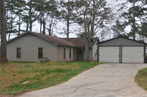 2207 Waverly Dr, Monroe, NC 28112 photo 1