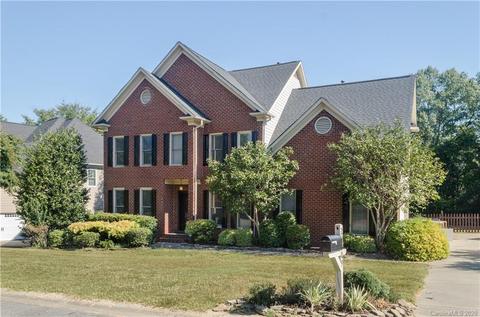 20309 Wilcher Ct, Cornelius, NC 28031 photo 1