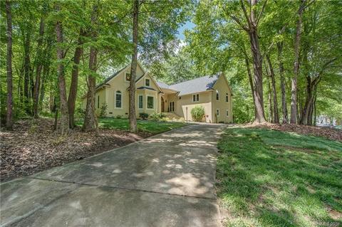 519 Stuart Rdg, Cramerton, NC 28032 photo 2