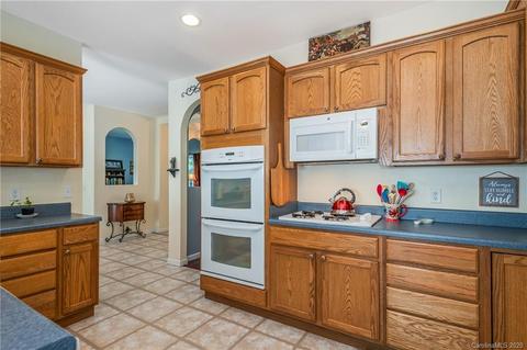 549 King Stepp Rd, Mill Spring, NC 28756 photo 12