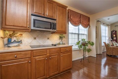 680 Amethyst Cir, Fort Mill, SC 29708 photo 7