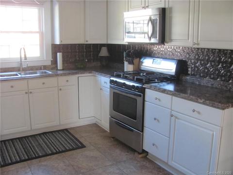 215 Wiley Ave, York, SC 29745 photo 8