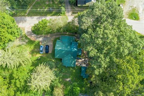 53 Travis St, Clyde, NC 28721 photo 4