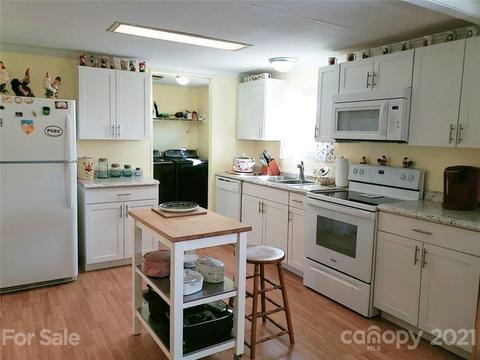 1492 Sandy Plains Rd, Tryon, NC 28782 photo 6