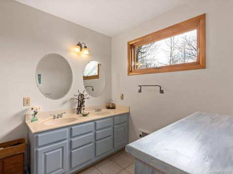 1147 Pace Mountain Rd, Saluda, NC 28773 photo 19