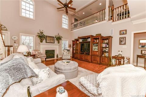 357 Killian Ct, Matthews, NC 28104 photo 7