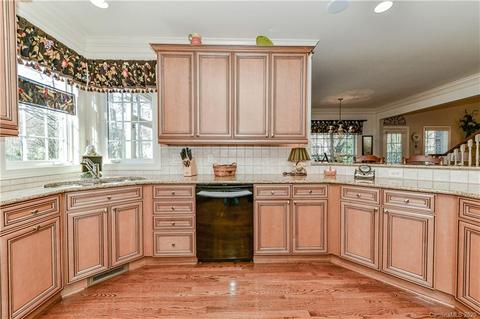 357 Killian Ct, Matthews, NC 28104 photo 11