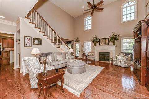357 Killian Ct, Matthews, NC 28104 photo 8