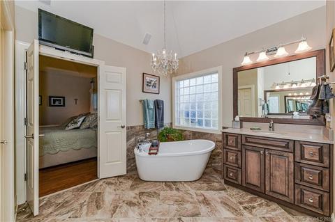357 Killian Ct, Matthews, NC 28104 photo 23