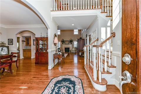357 Killian Ct, Matthews, NC 28104 photo 6