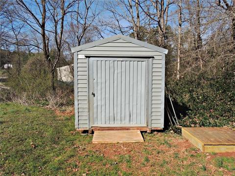 2324 Ryan Dr, Conover, NC 28613 photo 17