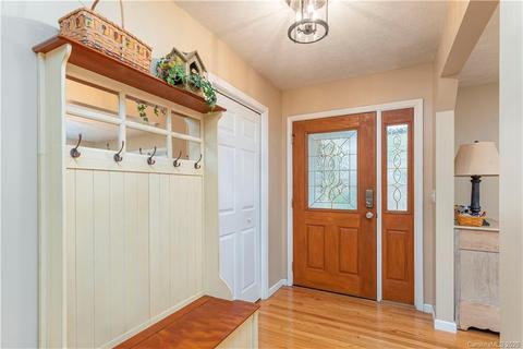 1030 Redfield Dr, Clyde, NC 28721 photo 5