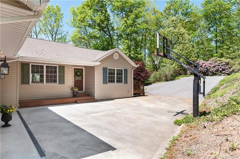 1030 Redfield Dr, Clyde, NC 28721 photo 3