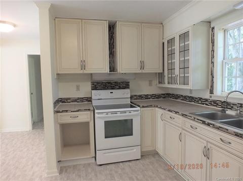 1787 Baker St, Lancaster, SC 29720 photo 3