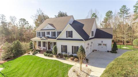 6303 Fox Chase Dr, Davidson, NC 28036 photo 2