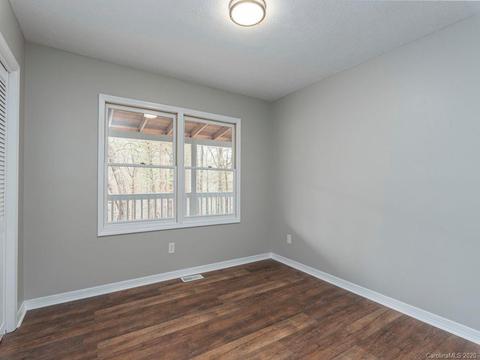 160 Thistle Rdg, Clyde, NC 28721 photo 10