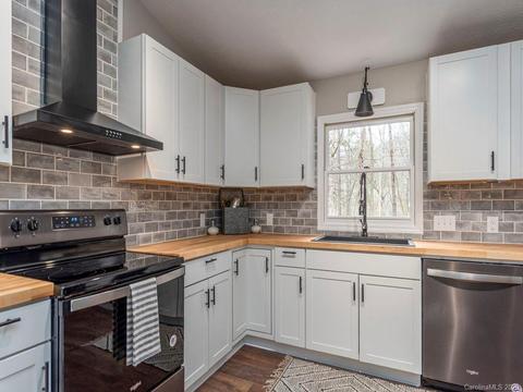 160 Thistle Rdg, Clyde, NC 28721 photo 2