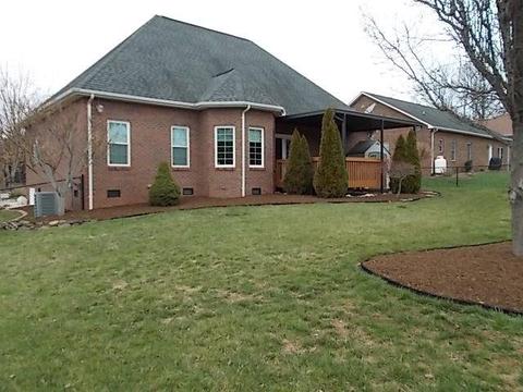 406 9th Ave NE, Conover, NC 28613 photo 5