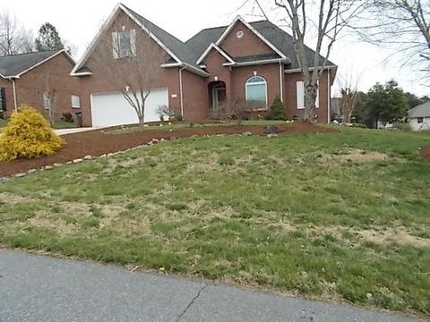 406 9th Ave NE, Conover, NC 28613 photo 3