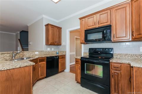 2300 Hunter Davis Ct, Monroe, NC 28110 photo 2