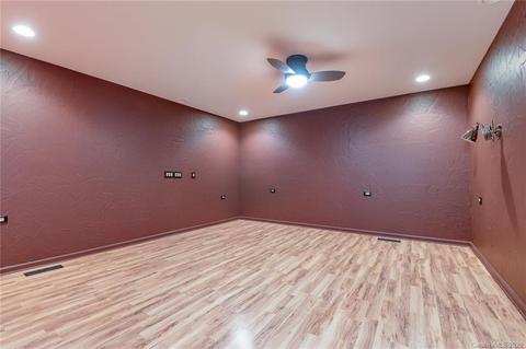 251 Holbert Cabin Ln, Tryon, NC 28782 photo 12