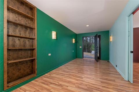251 Holbert Cabin Ln, Tryon, NC 28782 photo 3