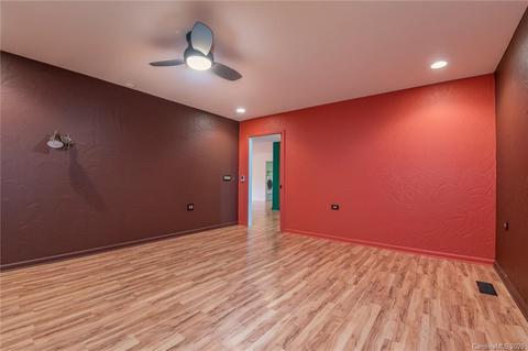 251 Holbert Cabin Ln, Tryon, NC 28782 photo 11