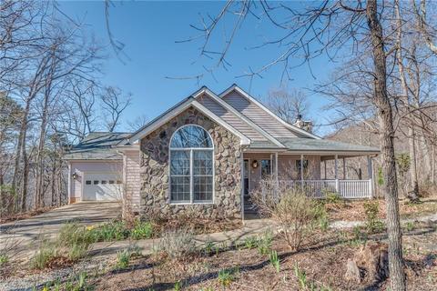 230 Devils Ridge Ln, Tryon, NC 28782 photo 1