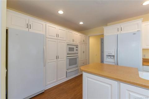 230 Devils Ridge Ln, Tryon, NC 28782 photo 6