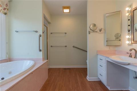 230 Devils Ridge Ln, Tryon, NC 28782 photo 21