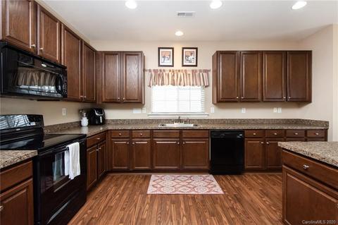 504 Nanny Point Dr, Monroe, NC 28110 photo 2