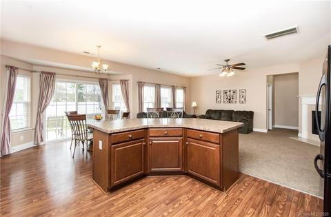 504 Nanny Point Dr, Monroe, NC 28110 photo 4