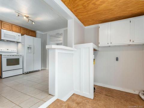 67 Hooper Ln, Clyde, NC 28721 photo 7