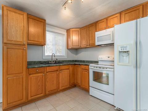 67 Hooper Ln, Clyde, NC 28721 photo 5