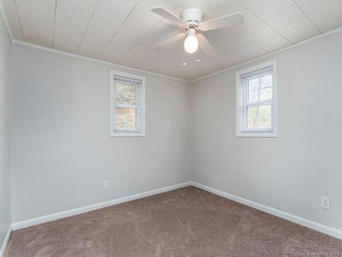 67 Hooper Ln, Clyde, NC 28721 photo 8