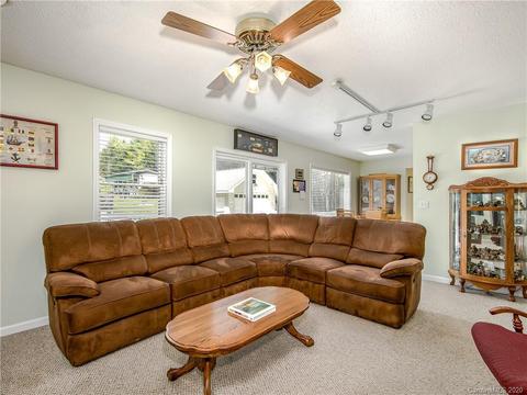 45 White Pine Cir, Fletcher, NC 28732 photo 10