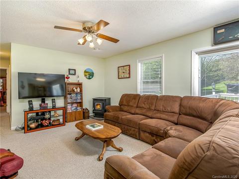 45 White Pine Cir, Fletcher, NC 28732 photo 9