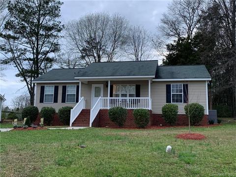 2007 E Park Dr, Lancaster, SC 29720 photo 1