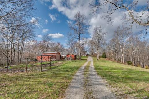 201 Good Earth Ln, Tryon, NC 28782 photo 14