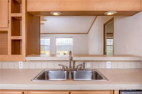 185 Garrison Rd, Fairview, NC 28730 photo 7