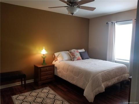 402 E 25th St, Kannapolis, NC 28083 photo 5